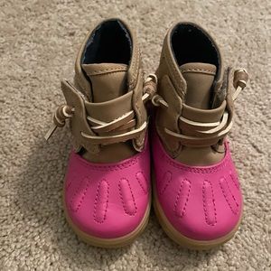 Kid Sperry boots